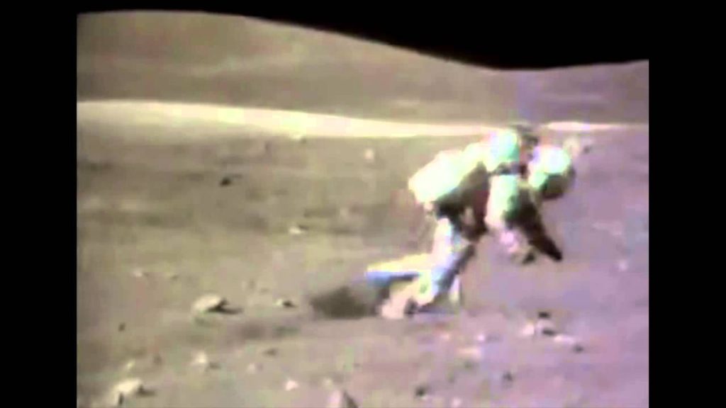 アポロ月面着陸　疑惑の映像　ワイヤー 　陰謀論