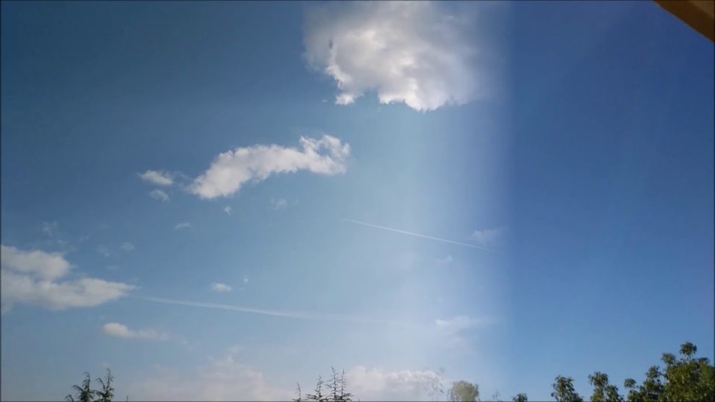 飛行機雲とケムトレイルとの違い
