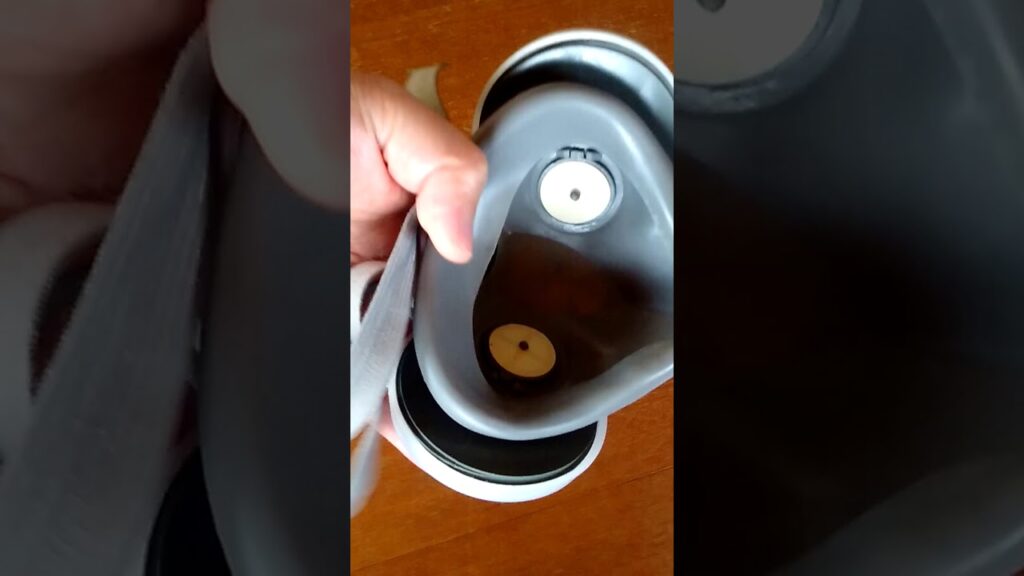 ケムトレイル用にアリエクスプレスで買った3ドルか4ドルの防毒マスク