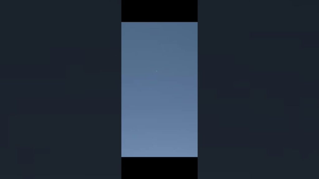 ２０２２年１１月2日水曜日!ケムトレイル撒いていた　JAL921東京から那覇Airbrus A350-941