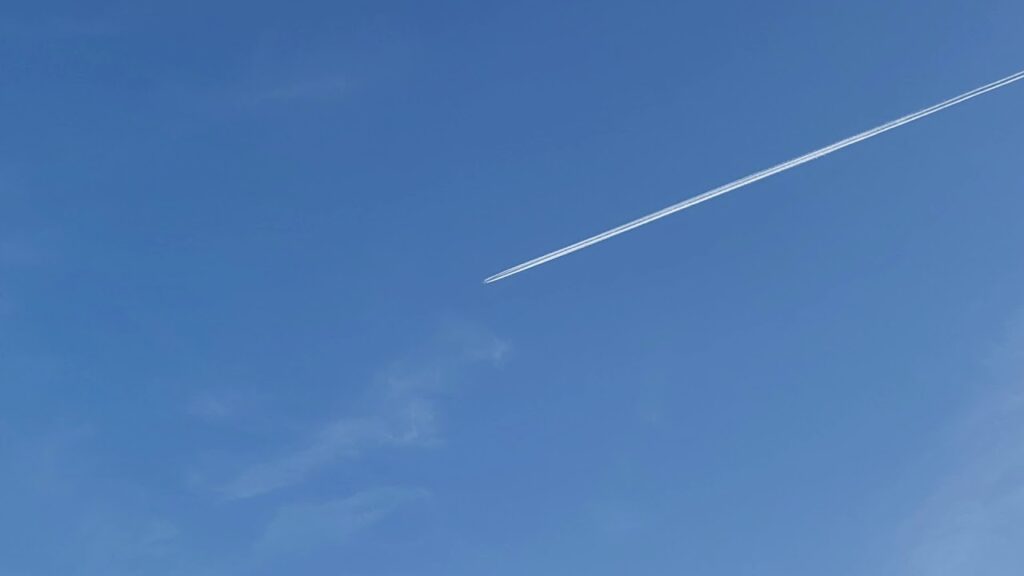 ヤードラット星から地球へ帰還する孫悟空