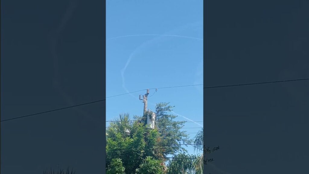 3 Giant, Mile Wide U Shaped Con Trails From PBI High Altitude no Chemtrails